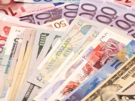 国外钱币投资者需警惕俄罗斯卢布贬值